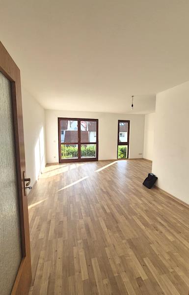 Wohnen mit Ausgang zum Balkon - Ansicht 1