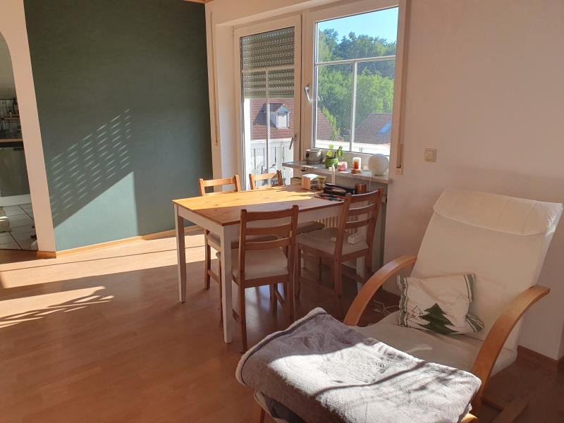 Wohnen DG mit Ausgang zum Balkon